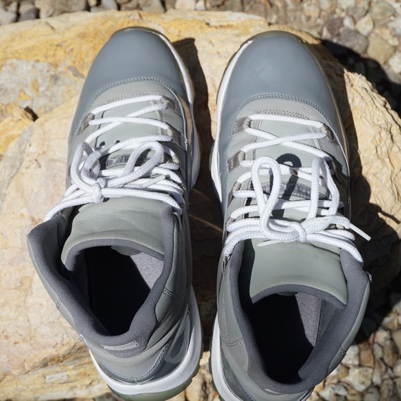 Nike Air Jordan 11 Retro Cool Grey USED Size 12 - Picture 5 of 8